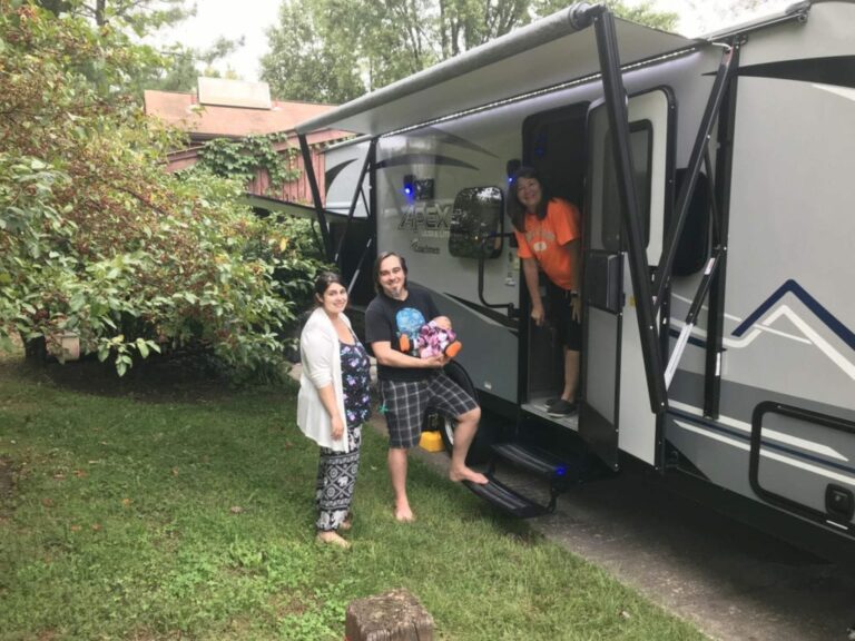 Why Did We Pick The Coachmen Apex 215RBK?